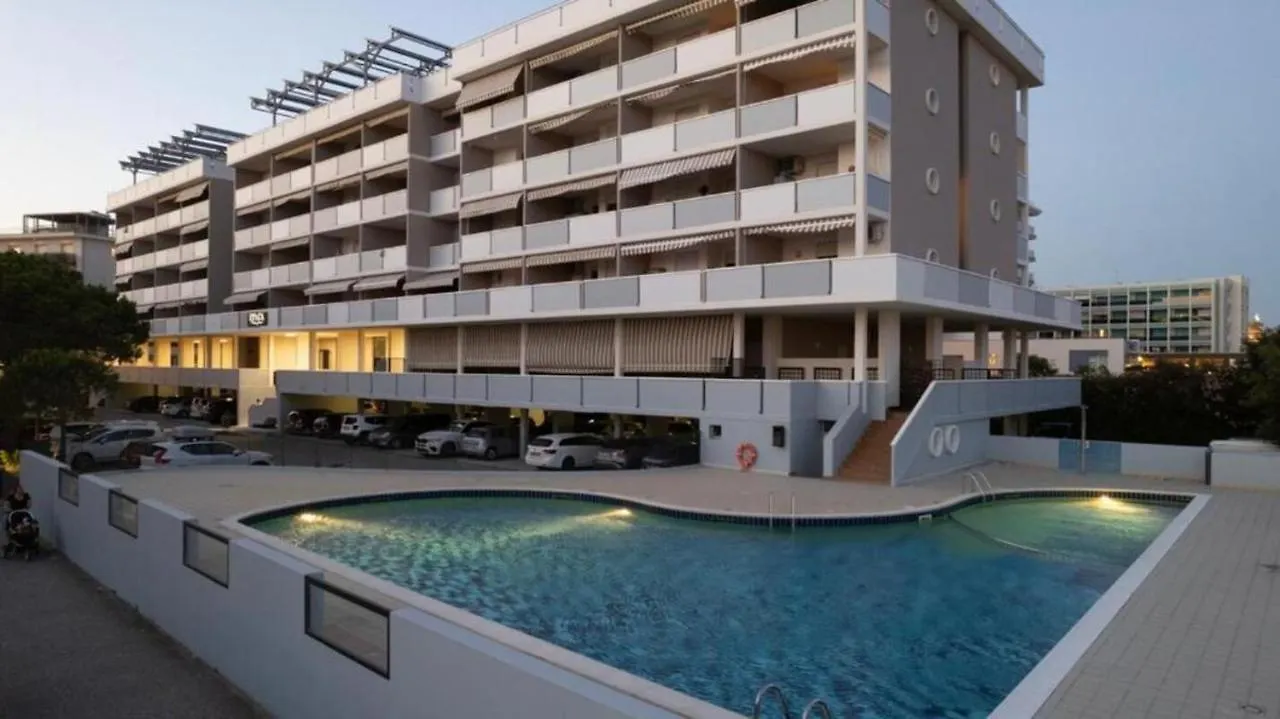 Homely Apartment With Great View And Swimming Pool Bibione Italy