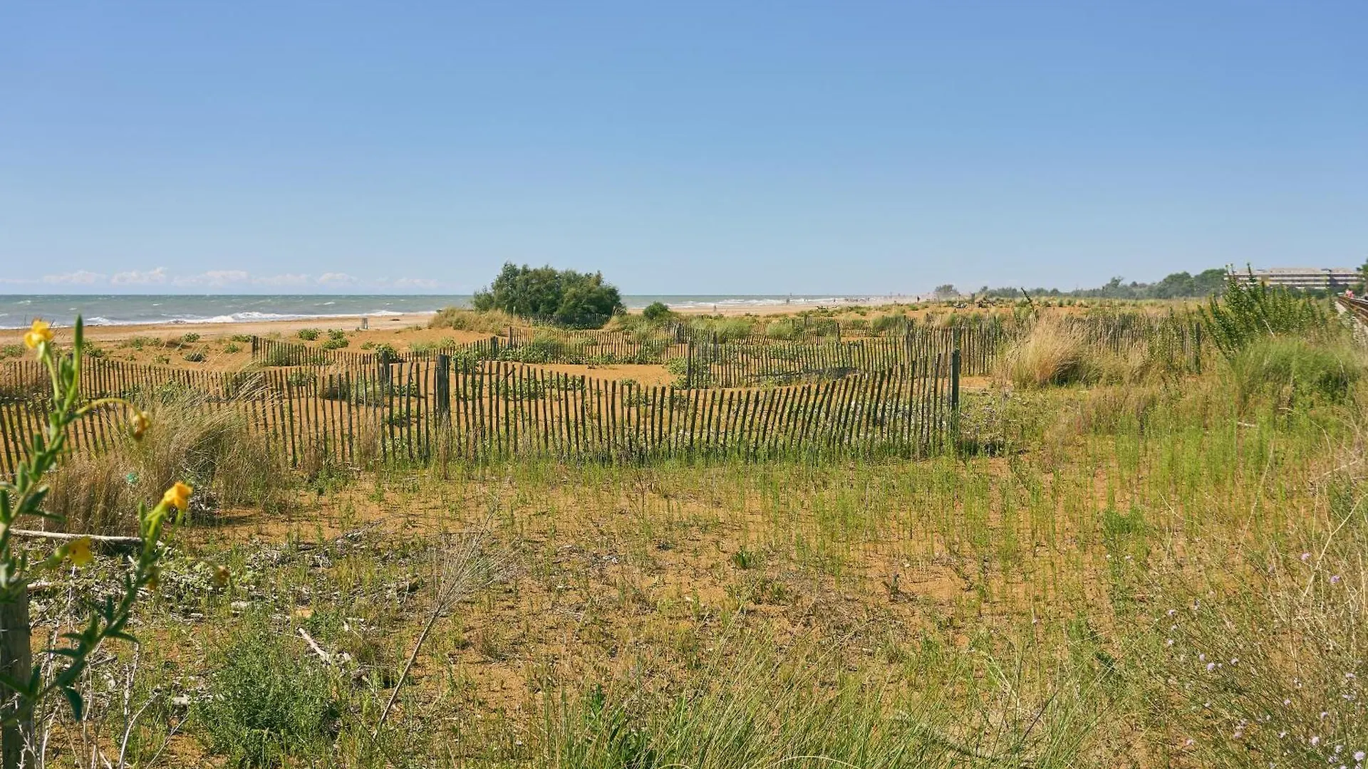 Homely Apartment With Great View And Swimming Pool Bibione Italy